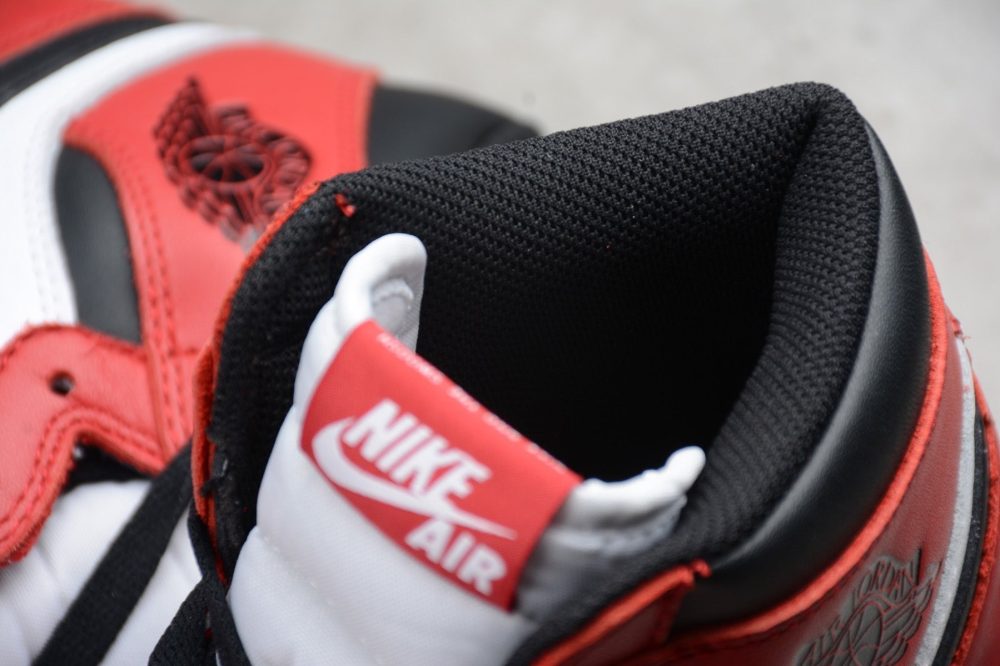 AJ1 Retro High Chicago - Image 10