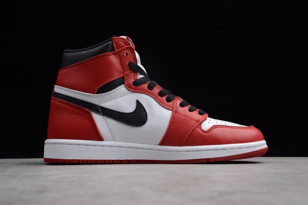 AJ1 Retro High Chicago - Image 3