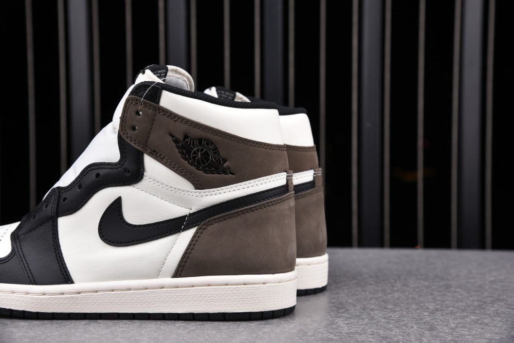 AJ1 Retro High Dark Mocha - Image 6