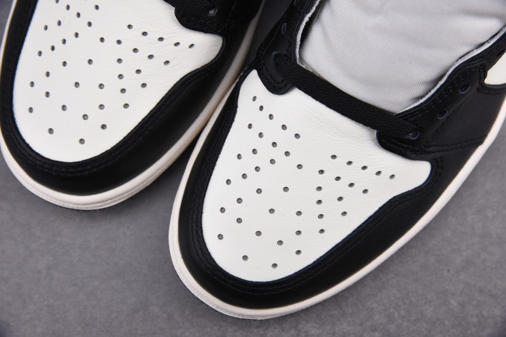 AJ1 Retro High Dark Mocha - Image 8
