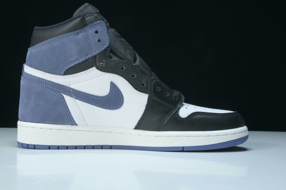 AJ1 Retro High OG 'Blue Moon' - Image 3