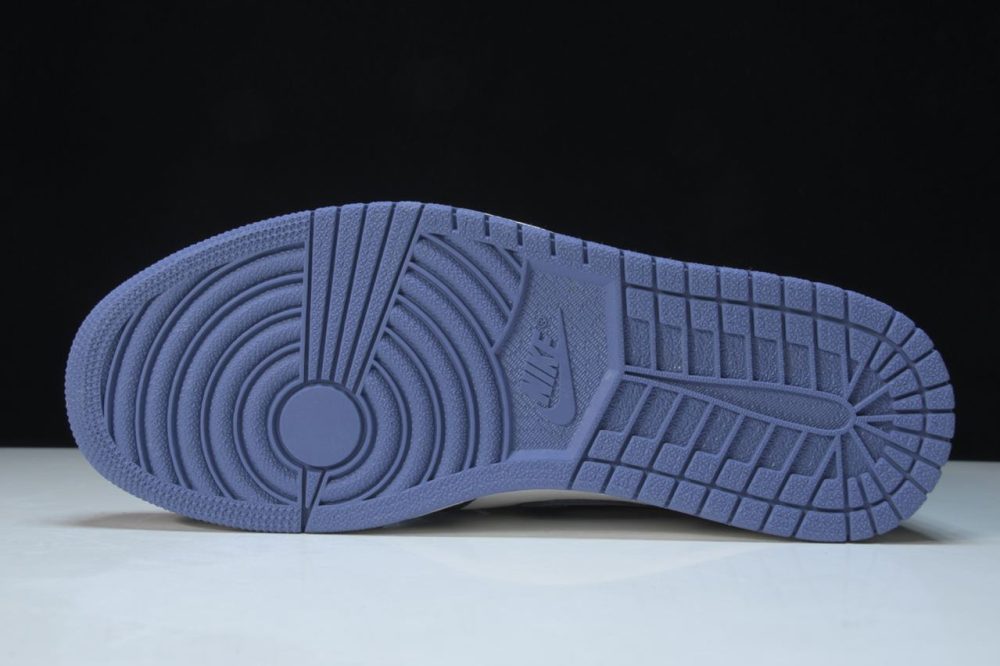 AJ1 Retro High OG 'Blue Moon' - Image 5