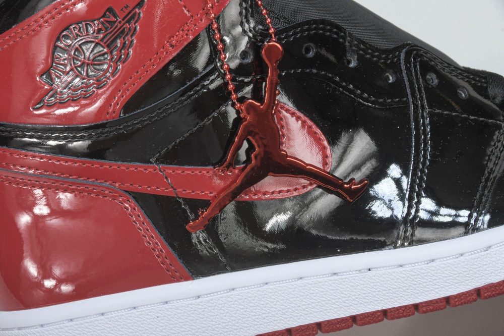 AJ1 Retro High OG ‘Bred Patent' - Image 10