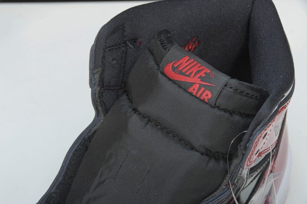 AJ1 Retro High OG ‘Bred Patent' - Image 12