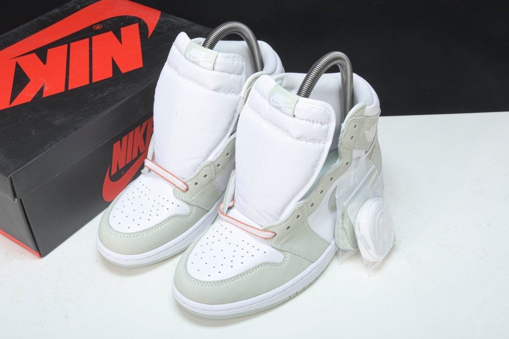 AJ1 Retro High OG 'Seafoam' - Image 16