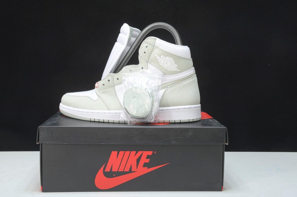 AJ1 Retro High OG 'Seafoam' - Image 18