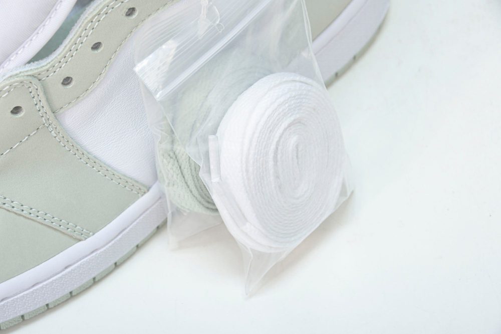 AJ1 Retro High OG 'Seafoam' - Image 9