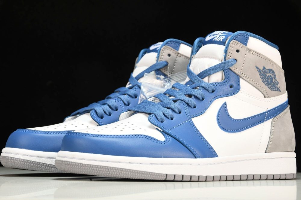 AJ1 Retro High OG 'True Blue' - Image 2