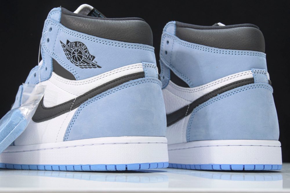 AJ1 Retro High OG University Blue - Image 8