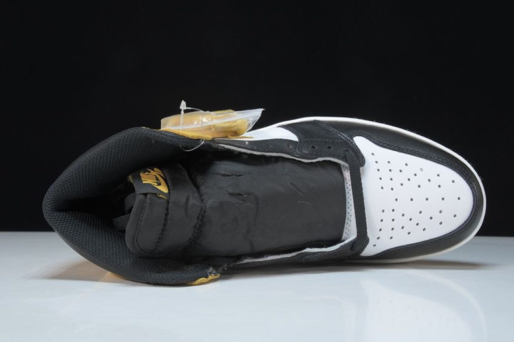 AJ1 Retro High OG 'Yellow Ochre' - Image 4