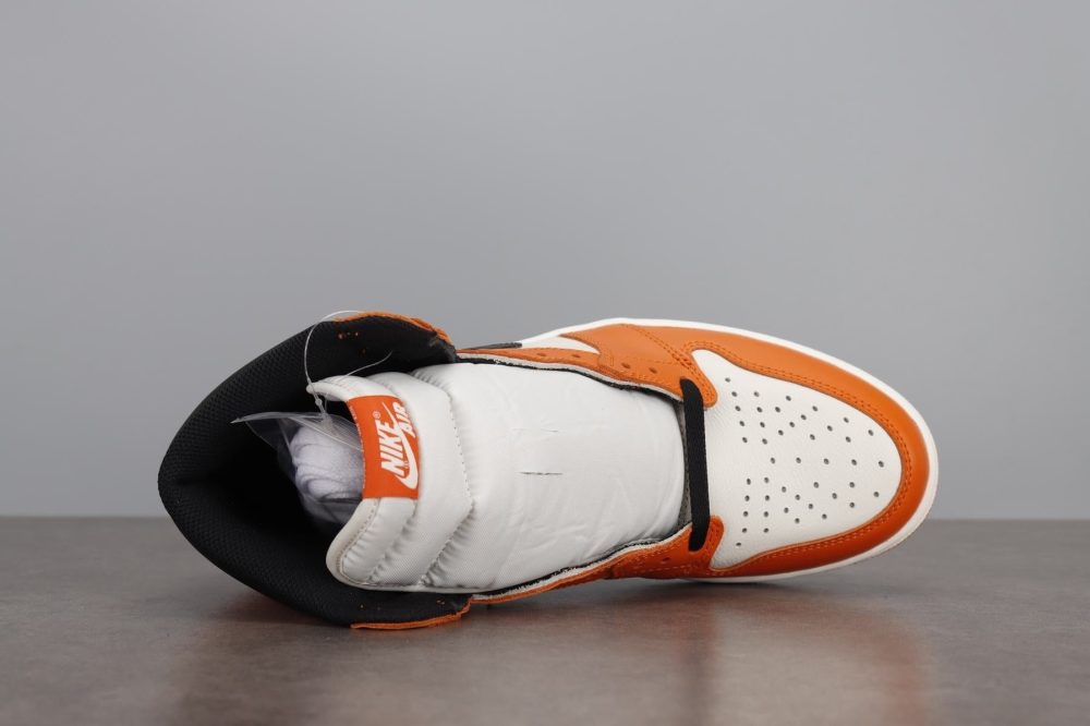 AJ1 Retro High 'Shattered Backboard' 2.0 - Image 3