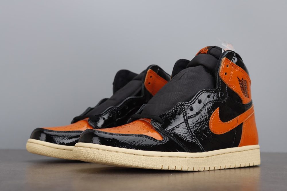 AJ1 Retro High 'Shattered Backboard' 3.0 - Image 7