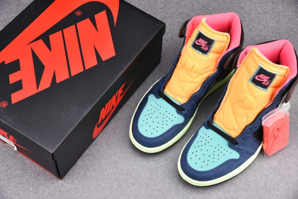 AJ1 Retro High Tokyo Bio Hack - Image 15