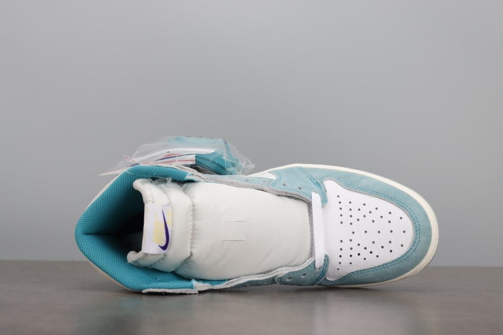 AJ1 Retro High Turbo Green - Image 3