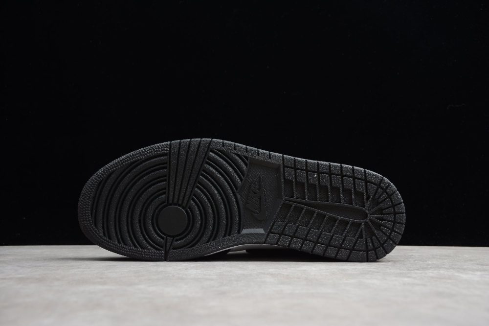 AJ1 Retro High Twist (Panda) - Image 5