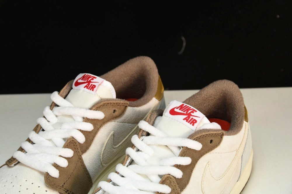 AJ1 Retro Low OG 'Year of the Rabbit' - Image 17