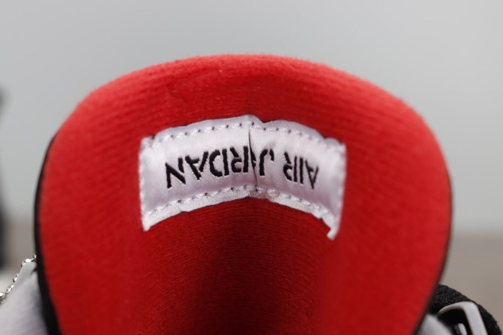AJ4 Retro OG 'Bred' - Image 15