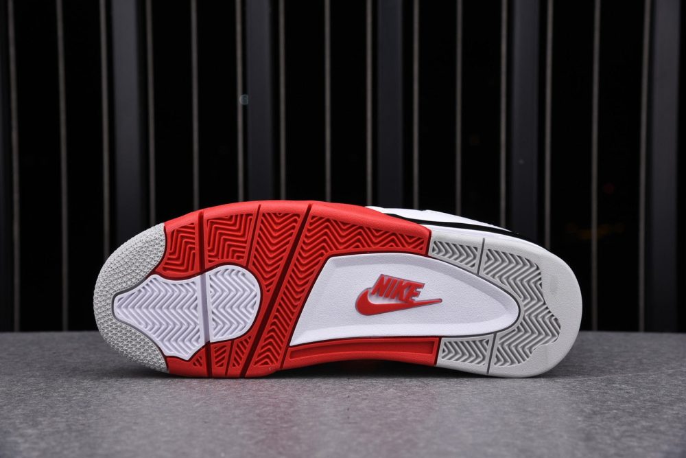 AJ4 Retro OG 'Fire Red' - Image 4
