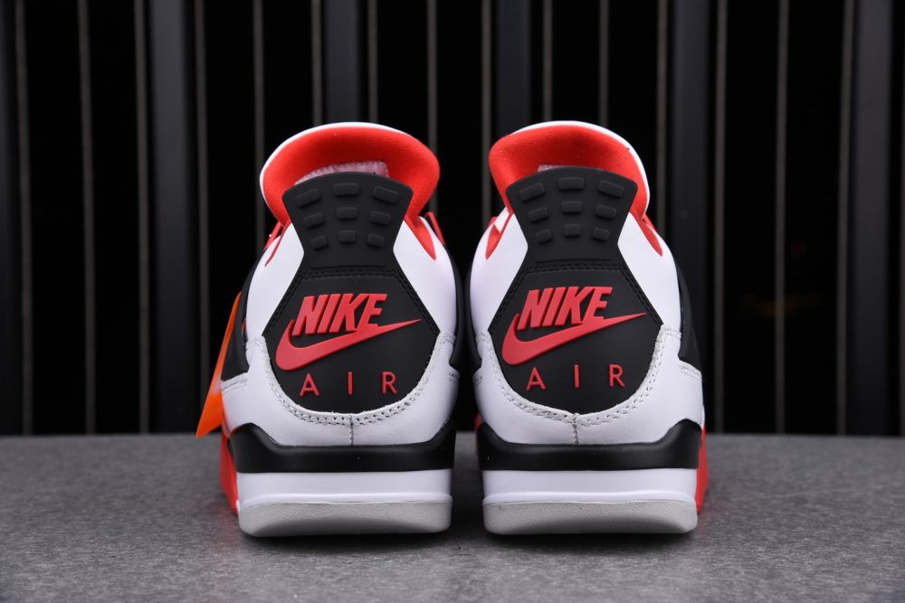 AJ4 Retro OG 'Fire Red' - Image 5