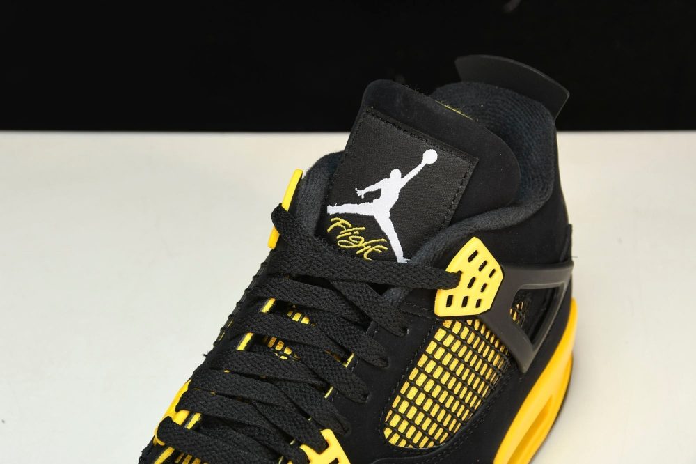 AJ4 Retro 'Thunder' 2023 - Image 10