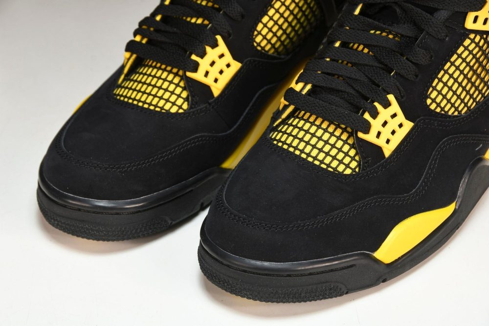AJ4 Retro 'Thunder' 2023 - Image 14