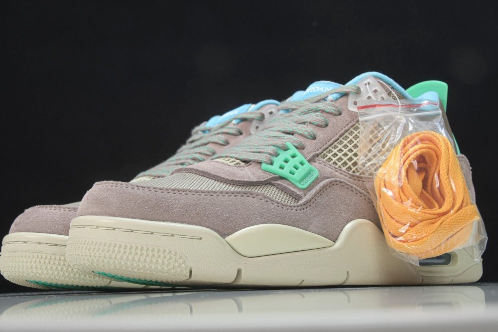 AJ4 Retro Union SP 'Taupe Haze' - Image 2