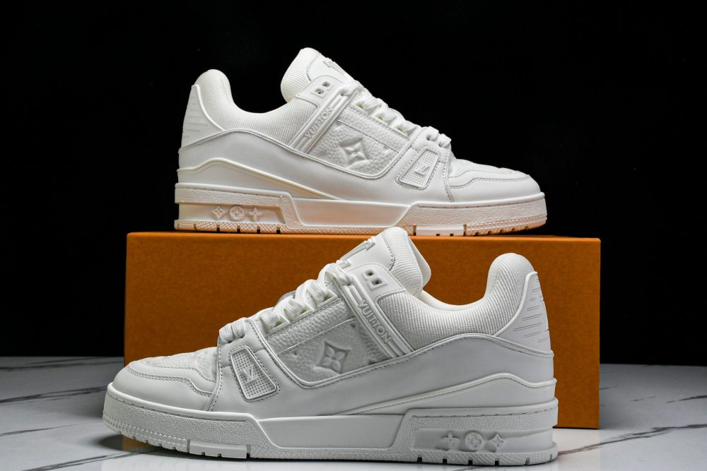 Louis Vuittоп Trainer Low 'White Embossed' - Image 20