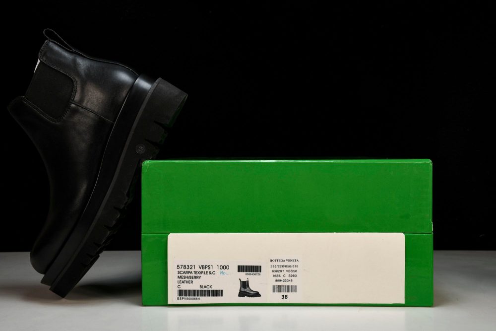 Вottega Veneta Lug Ankle Chelsea Boots 'Black' - Image 18
