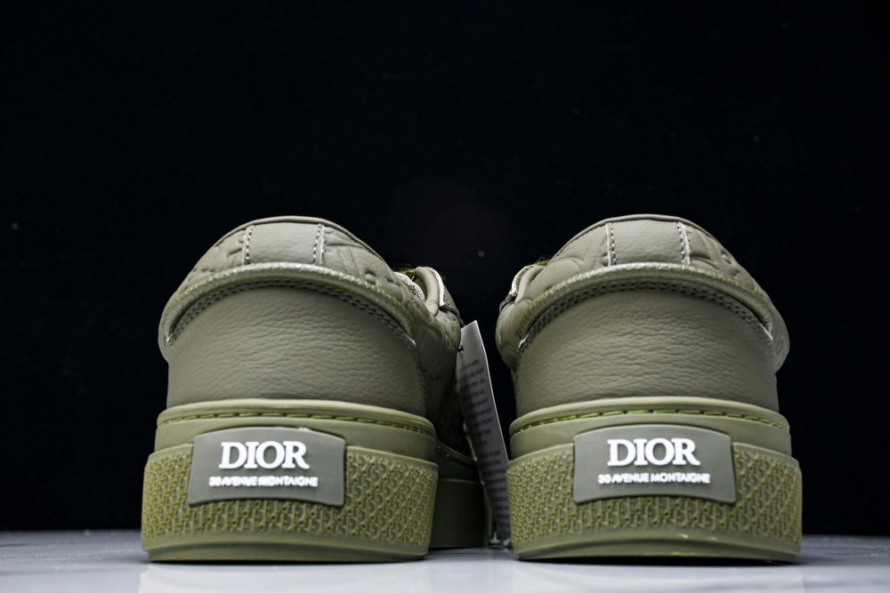 D1or B33 Gravity Leather 'Oblique Triple Khaki' - Image 7