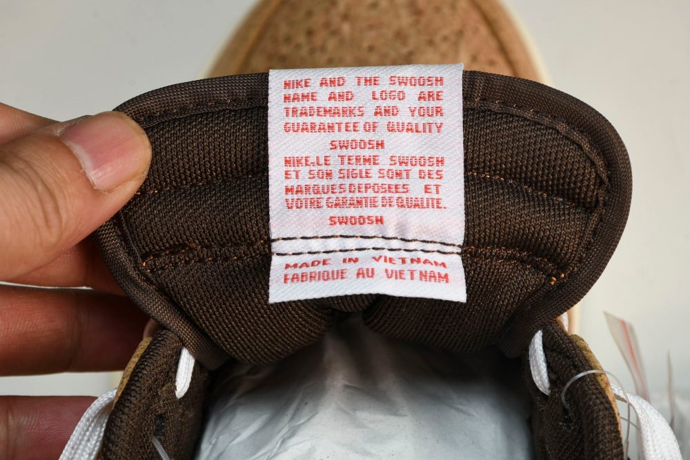 CLOT x SB Dnk Low 'Cork' - Image 13