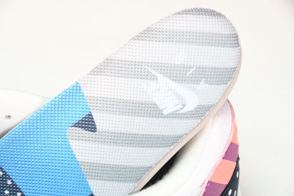 AM1 x Parra - Image 14