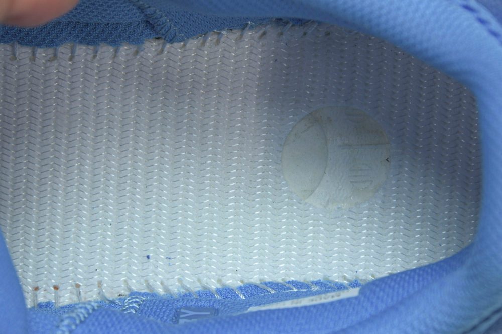 Yzy Boost 700 Bright Blue - Image 16