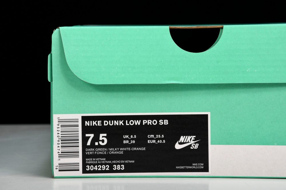SB Dnk Low 'Legion Pine Kumquat' - Image 28