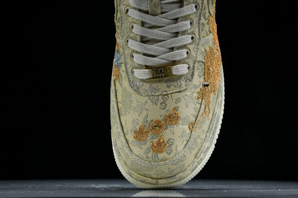 AF1 Low Year of the Dragon 'Gold' (2024) - Image 6
