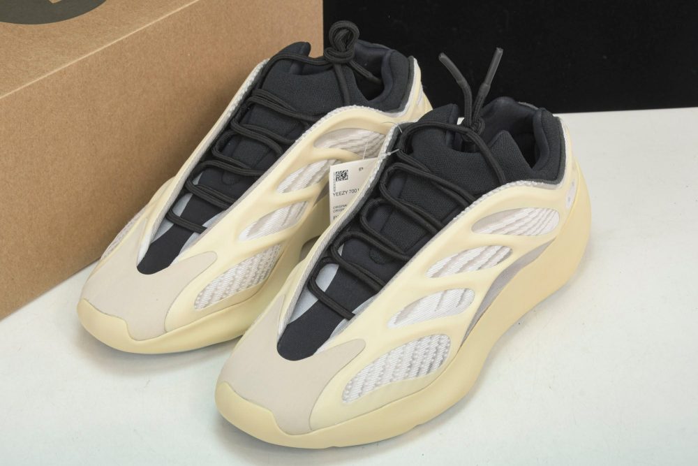 Yzy 700 V3 Azael - Image 21