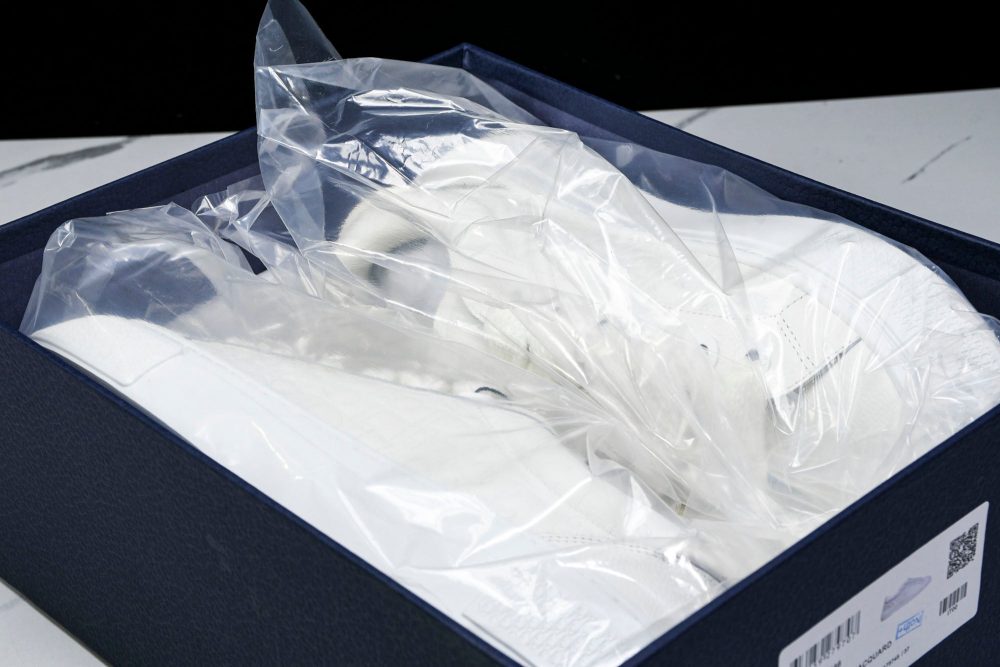 D1or B33 Gravity Leather 'Oblique Triple White' - Image 30