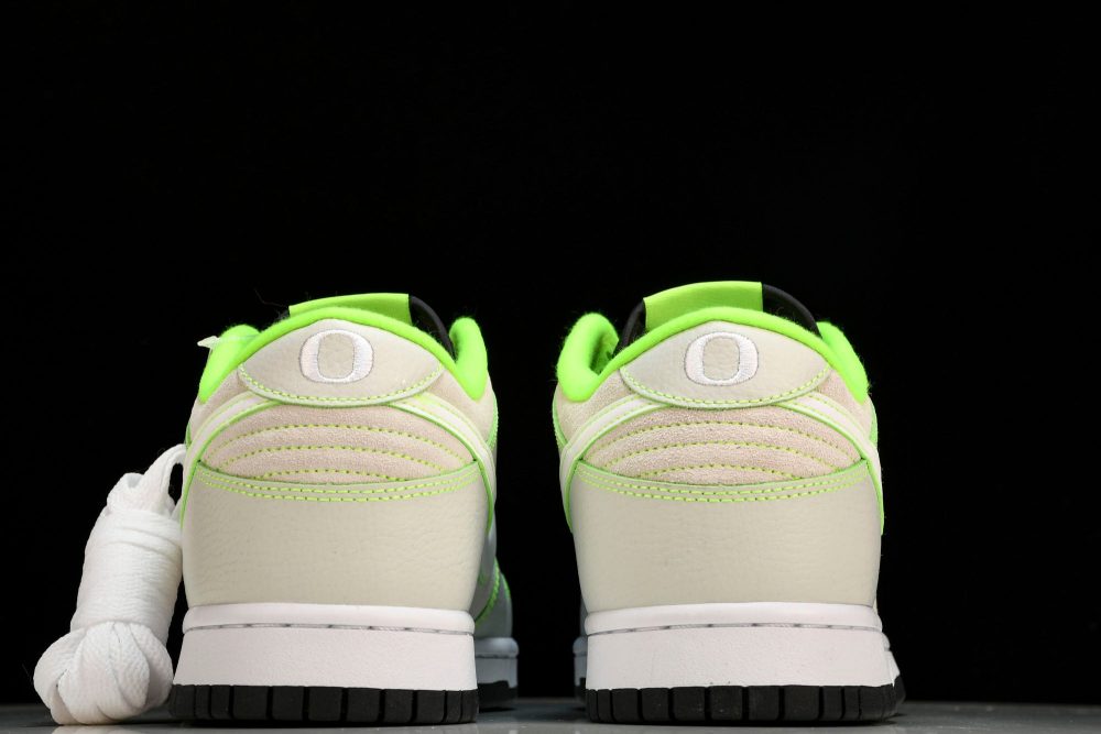 Dnk Low Oregon Ducks PE - Image 7