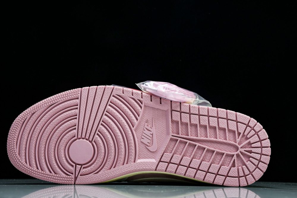 Travis Scott AJ1 Retro Low OG 'Shy Pink' - Image 5
