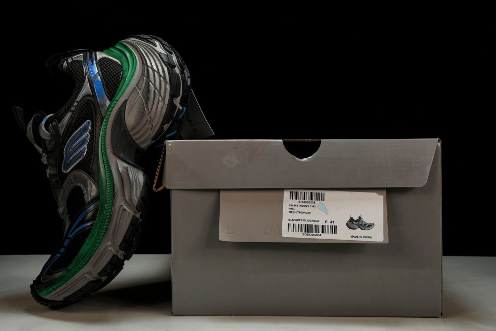 10XL Sneaker 'Black Blue Green' - Image 26