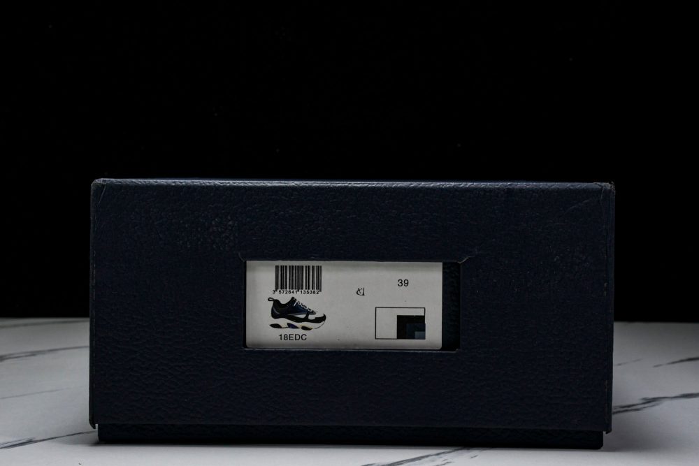 D1or B22 'Blue Black' - Image 21