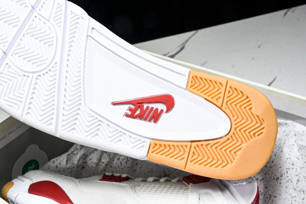AJ4 Retro SB 'Varsity Red' (Friends & Family) - Image 28