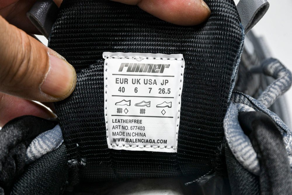 Runner 'Dark Grey Black' - Image 12