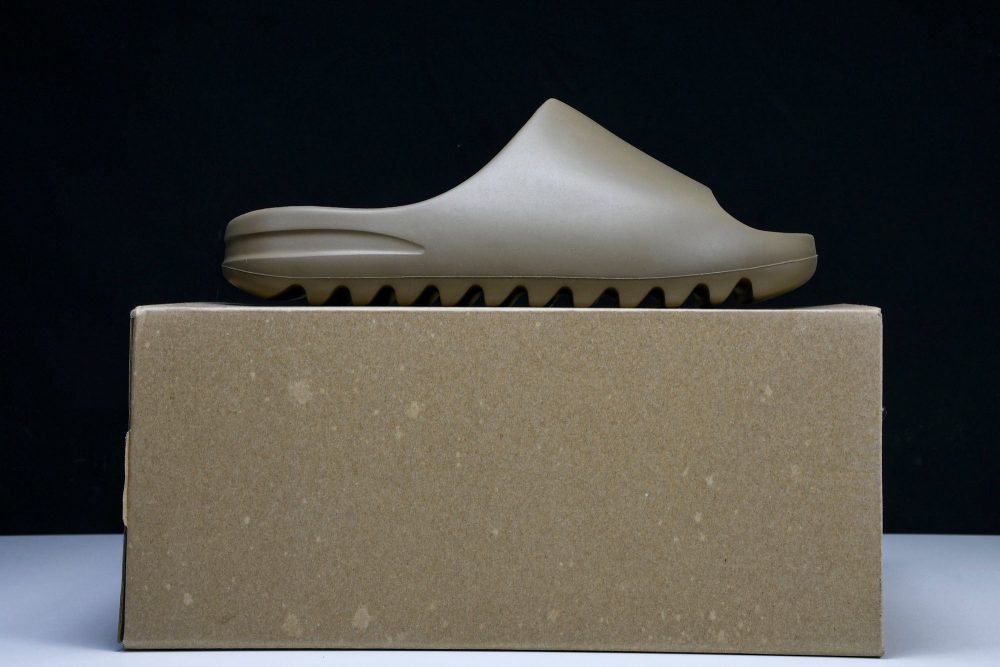 Yzy Slide 'Earth Brown' - Image 18