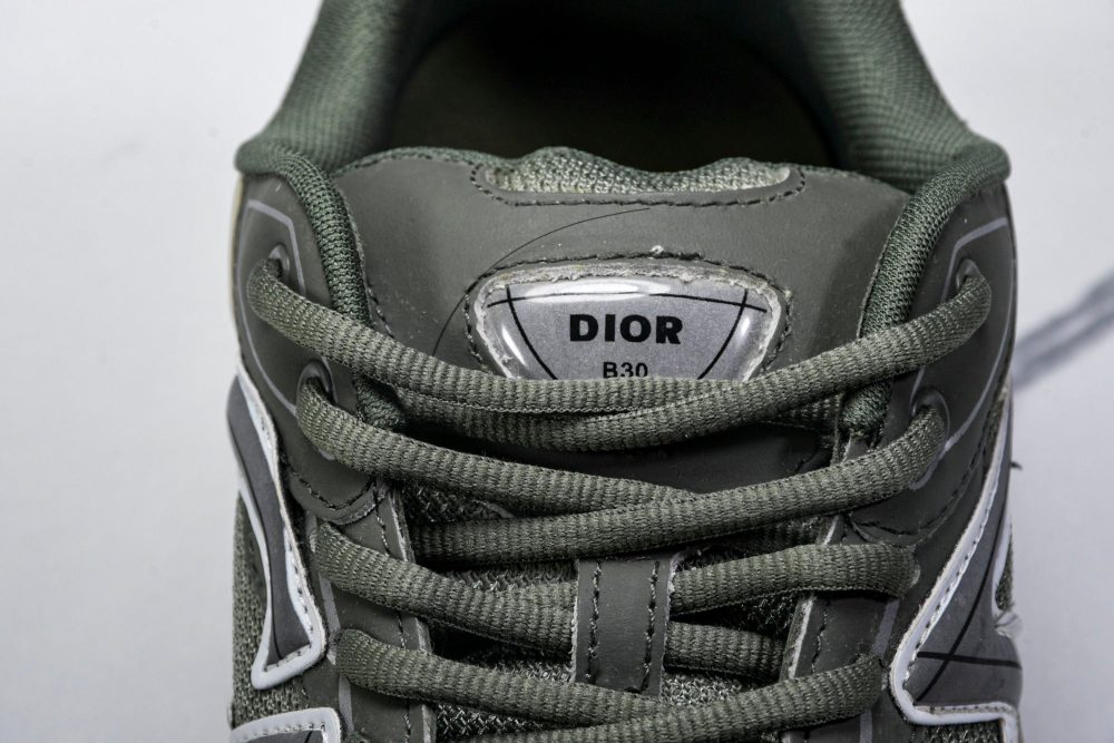 D1or B30 'Olive White' - Image 11