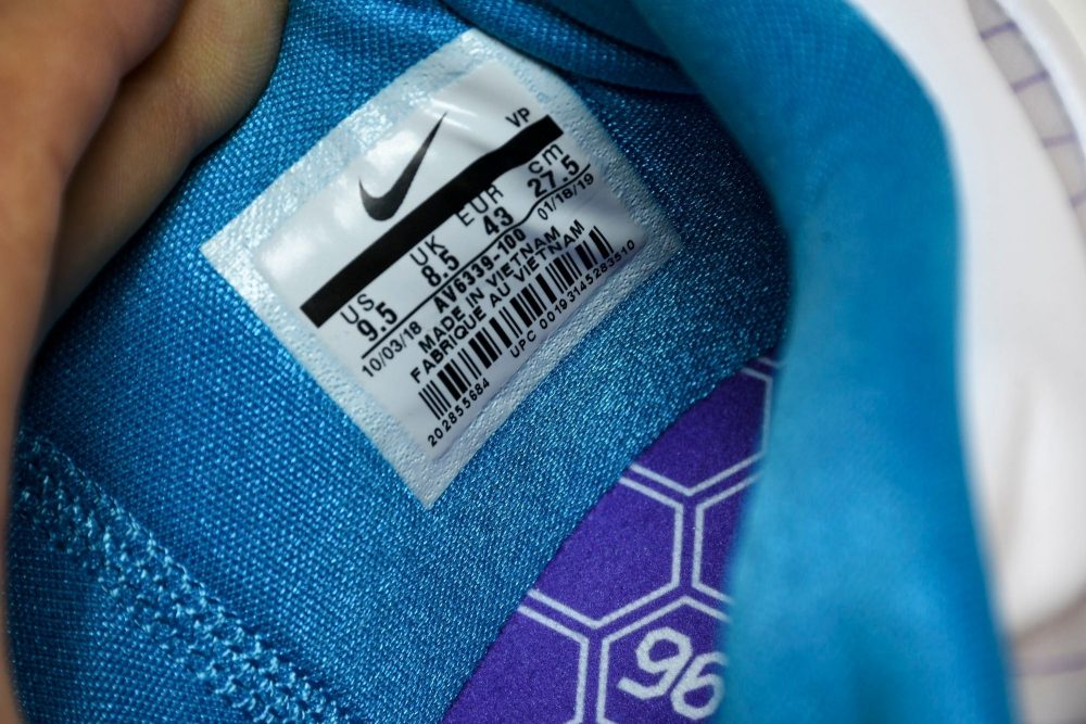 Kobe 4 Protro 'Draft Day Hornets' - Image 13