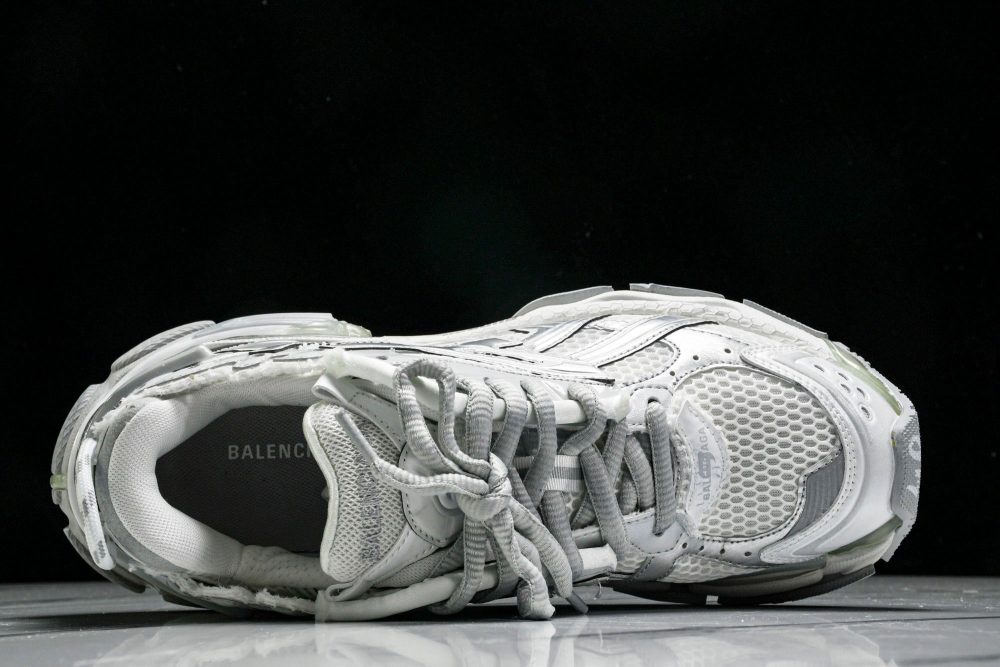 Runner 'White Silver Grey' - Image 4