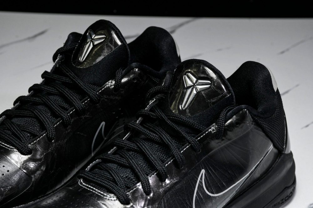Kobe 5 'Blackout' - Image 19