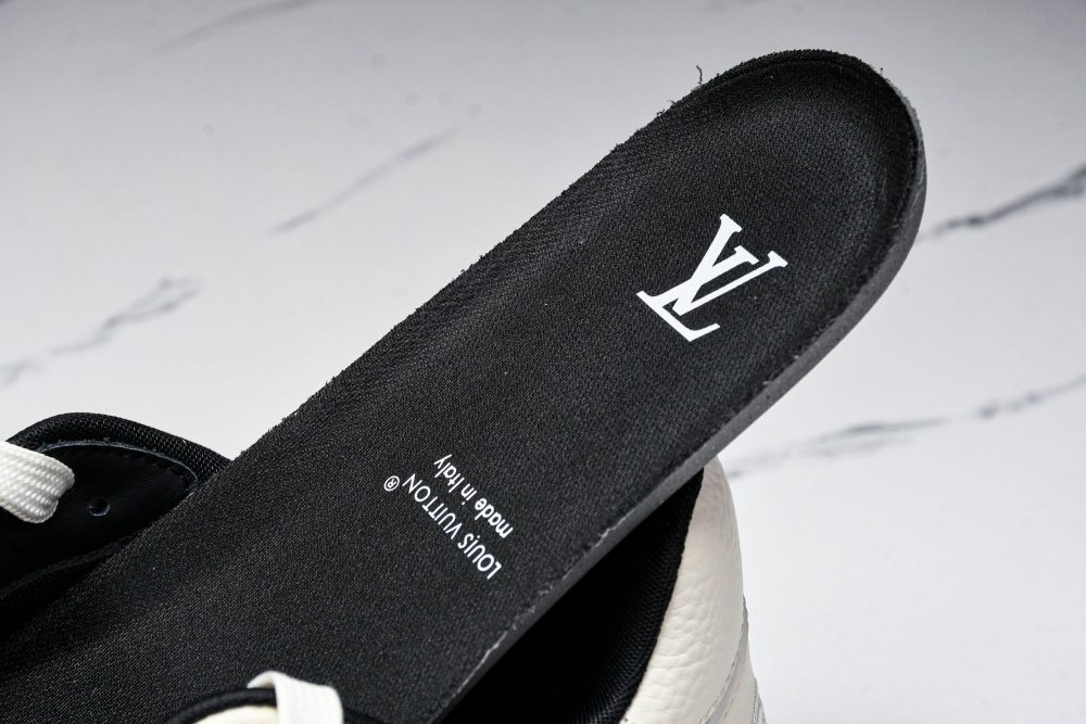 Louis Vuittоп Trainer Low Velcro Strap 'Black White' - Image 13