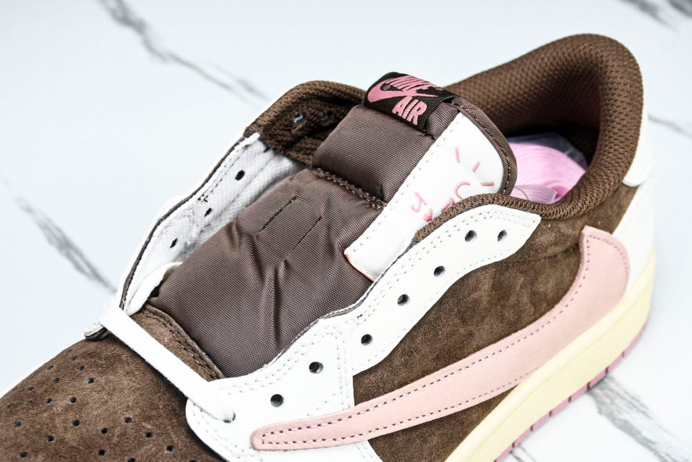 Travis Scott AJ1 Retro Low OG 'Dark Pony' - Image 10