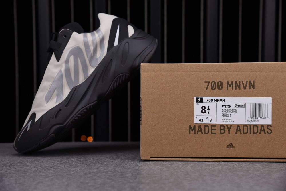 Yzy Boost 700 MNVN Bone - Image 15